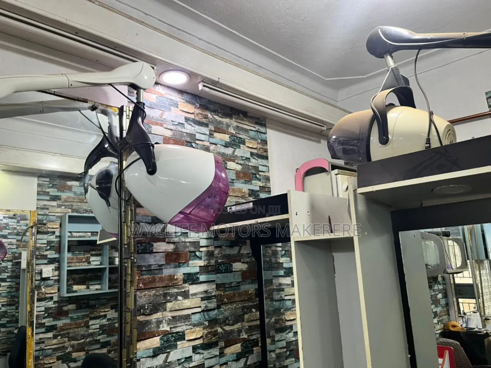 Salon For Sell