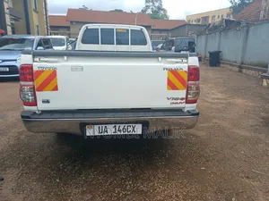 Toyota Hilux 2017 White