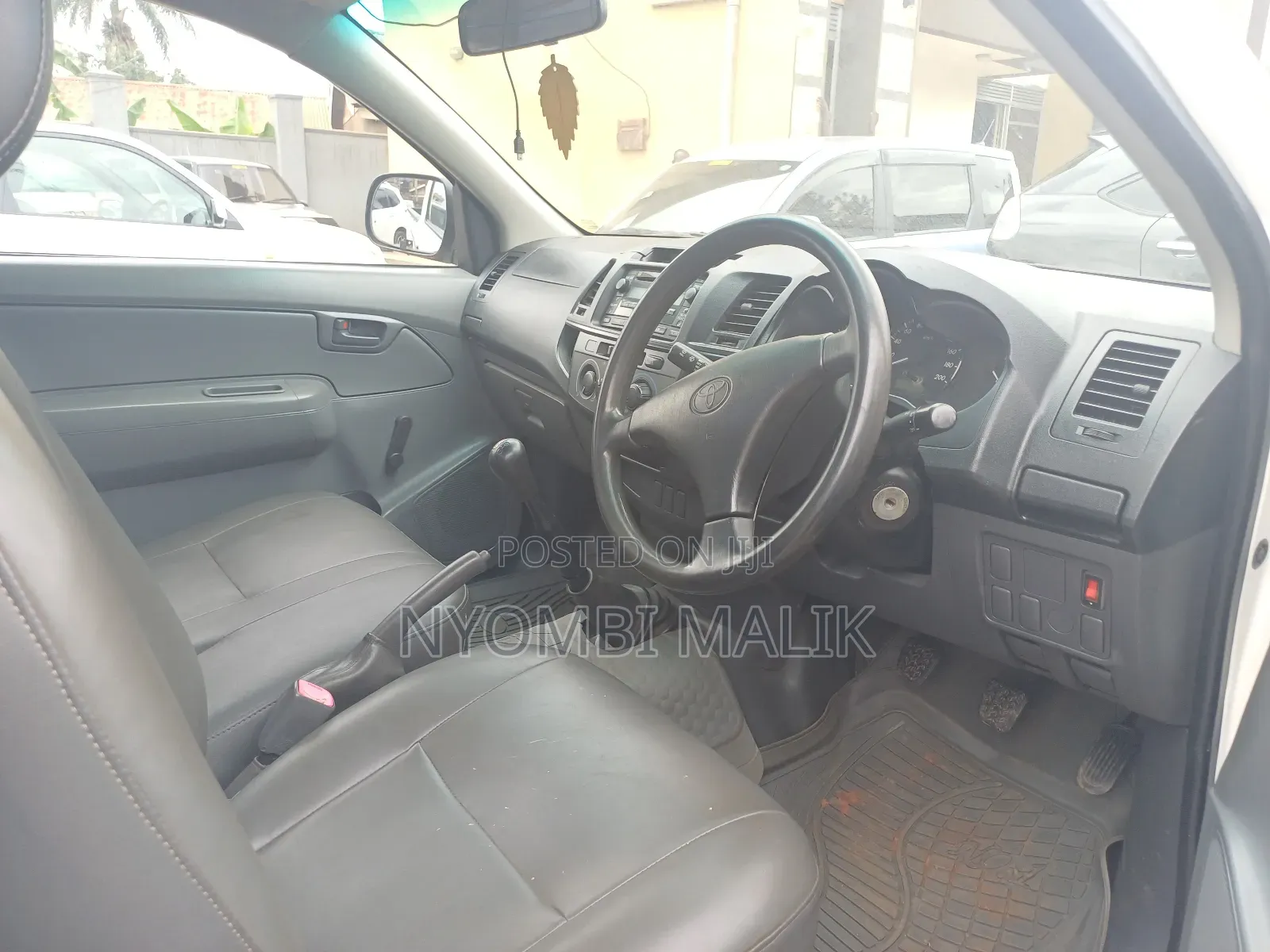 Toyota Hilux 2017 White