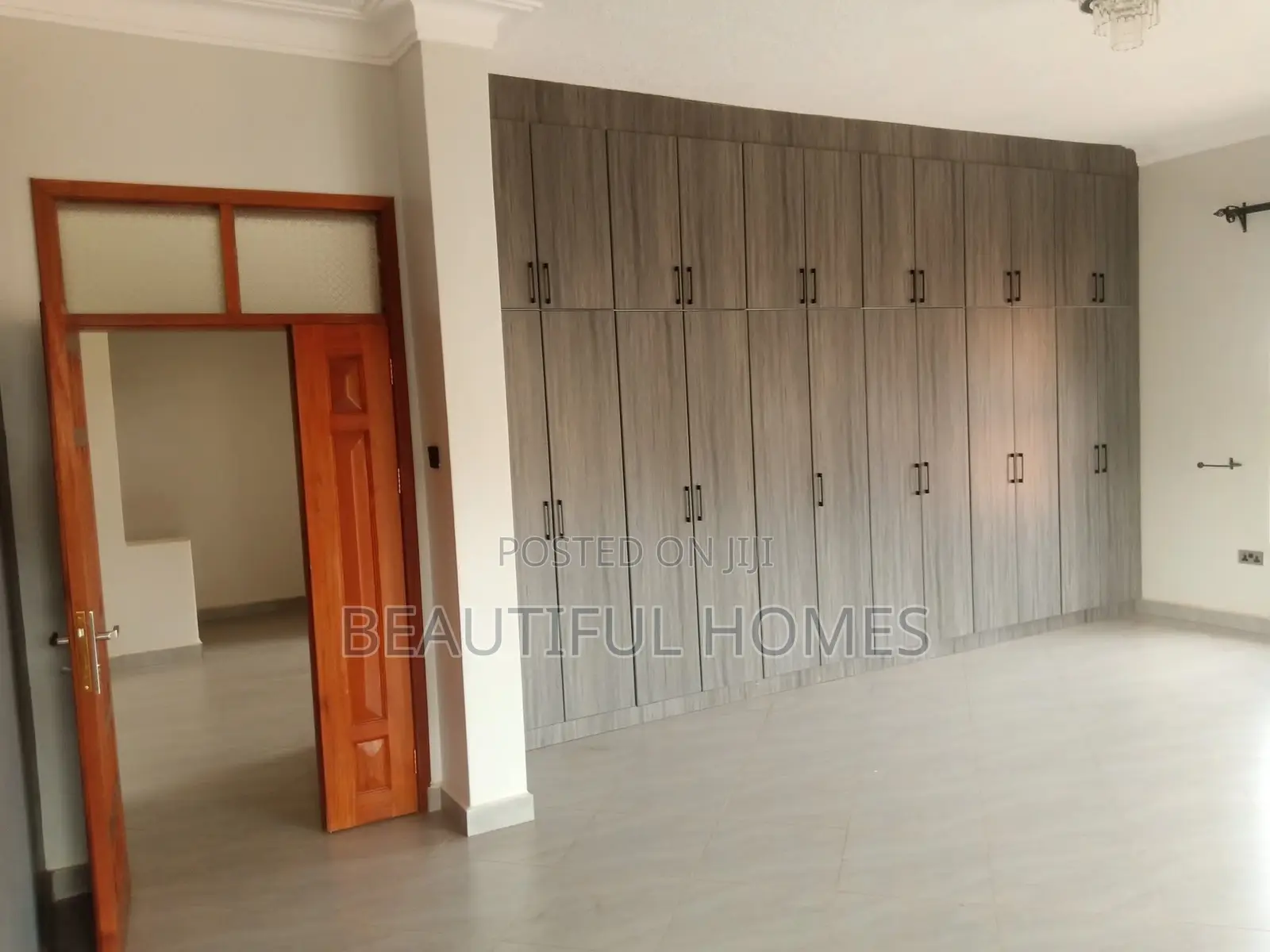 Furnished 5bdrm Duplex in Kira, Central Division for sale