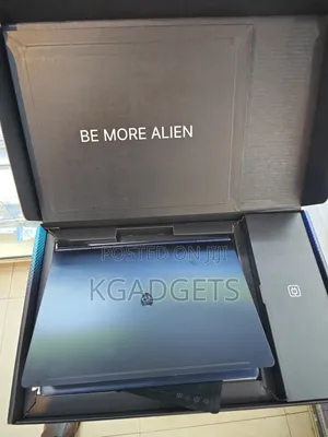 Laptop Alienware Area-51m 32GB Intel Core Ultra 7 SSD 1T