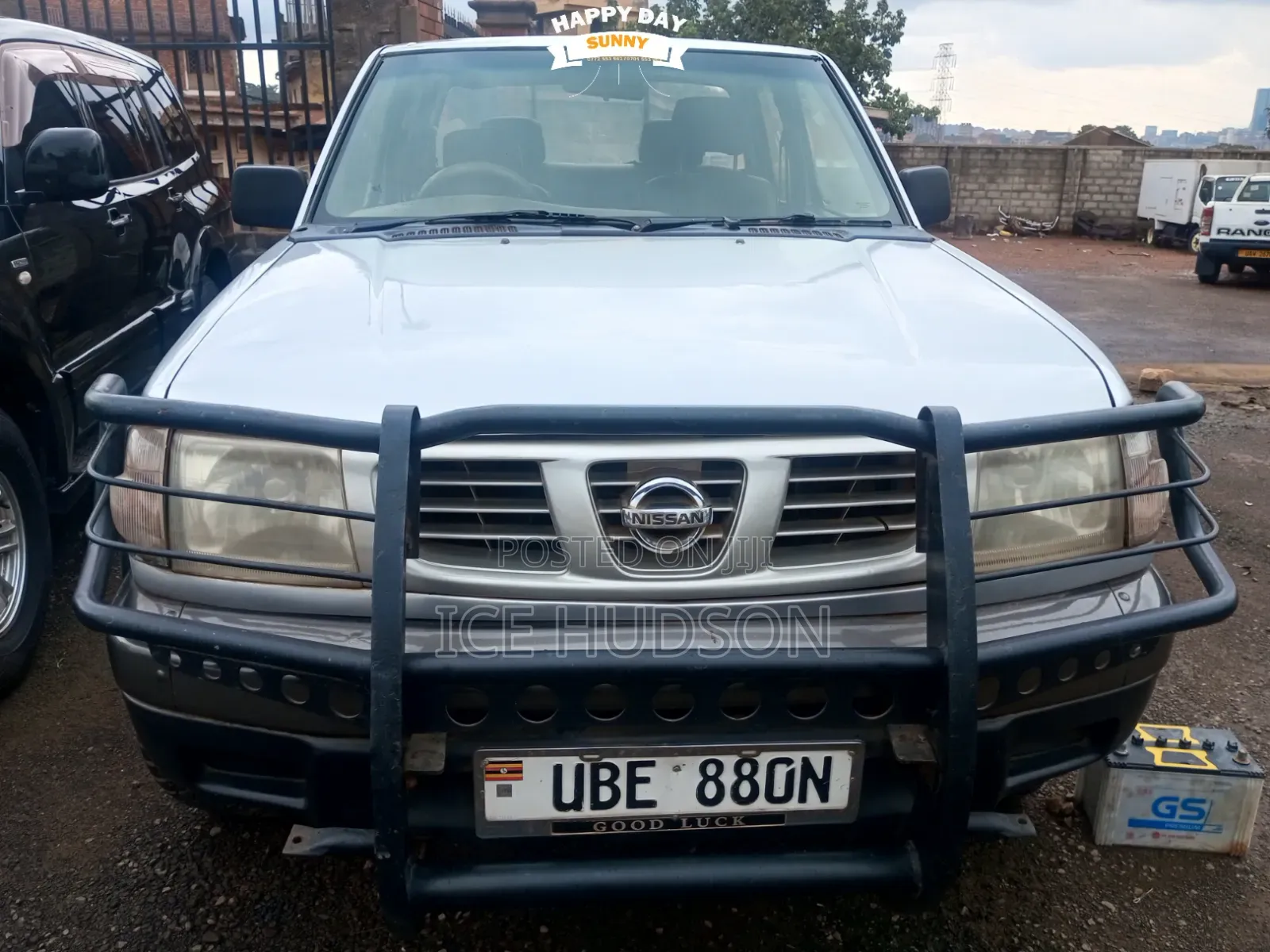Nissan DoubleCab 2005 Silver