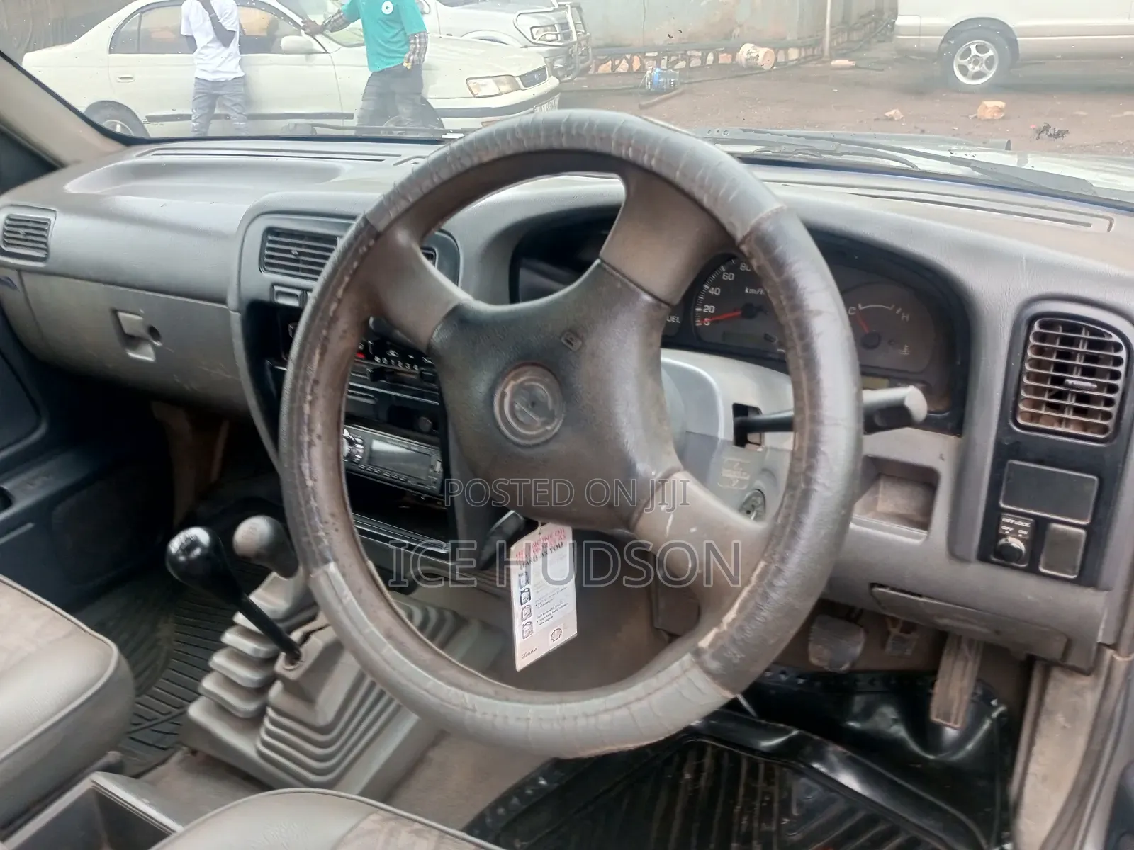 Nissan DoubleCab 2005 Silver
