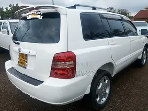 Toyota Kluger 2004 White