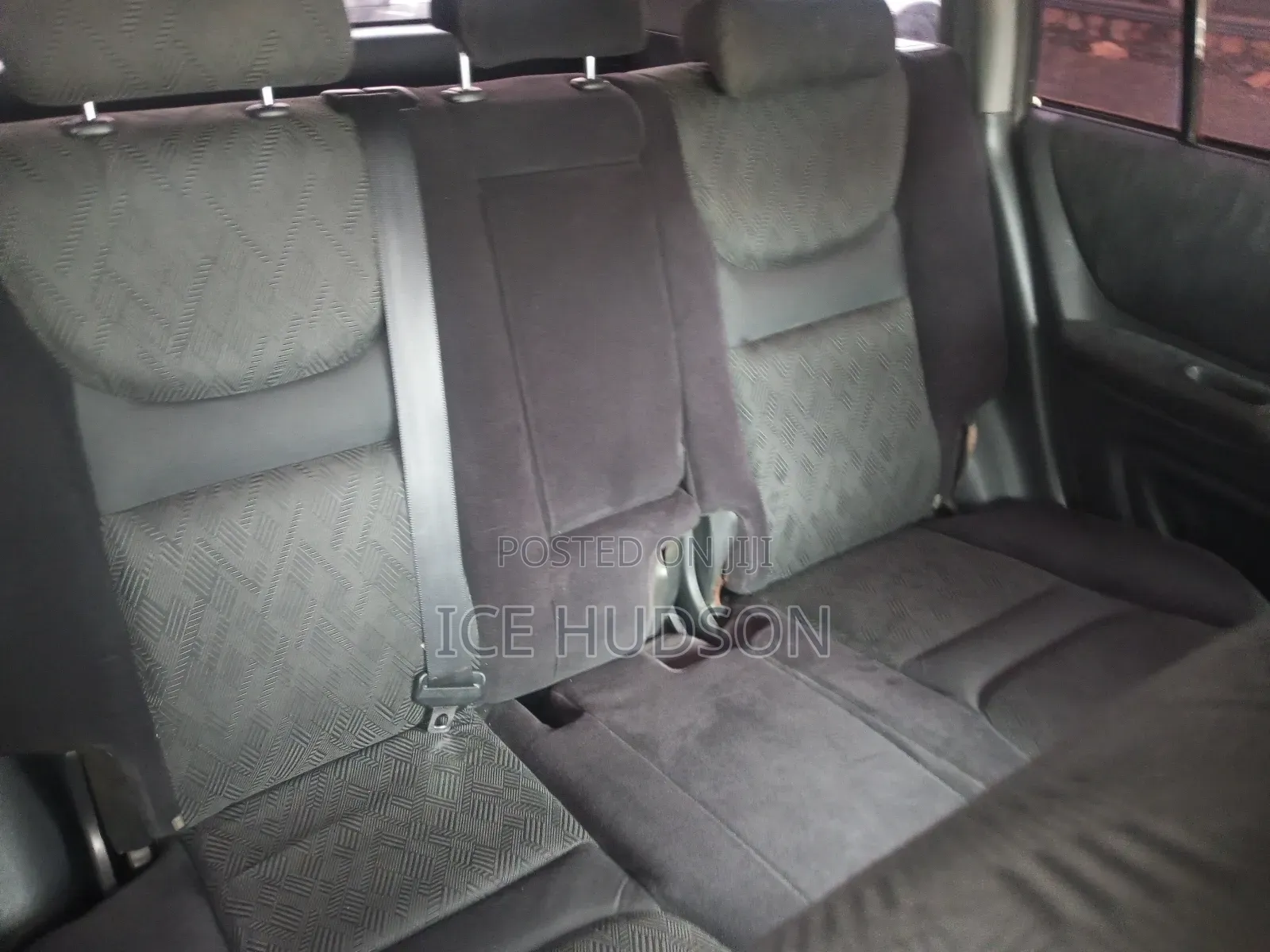 Toyota Kluger 2004 White