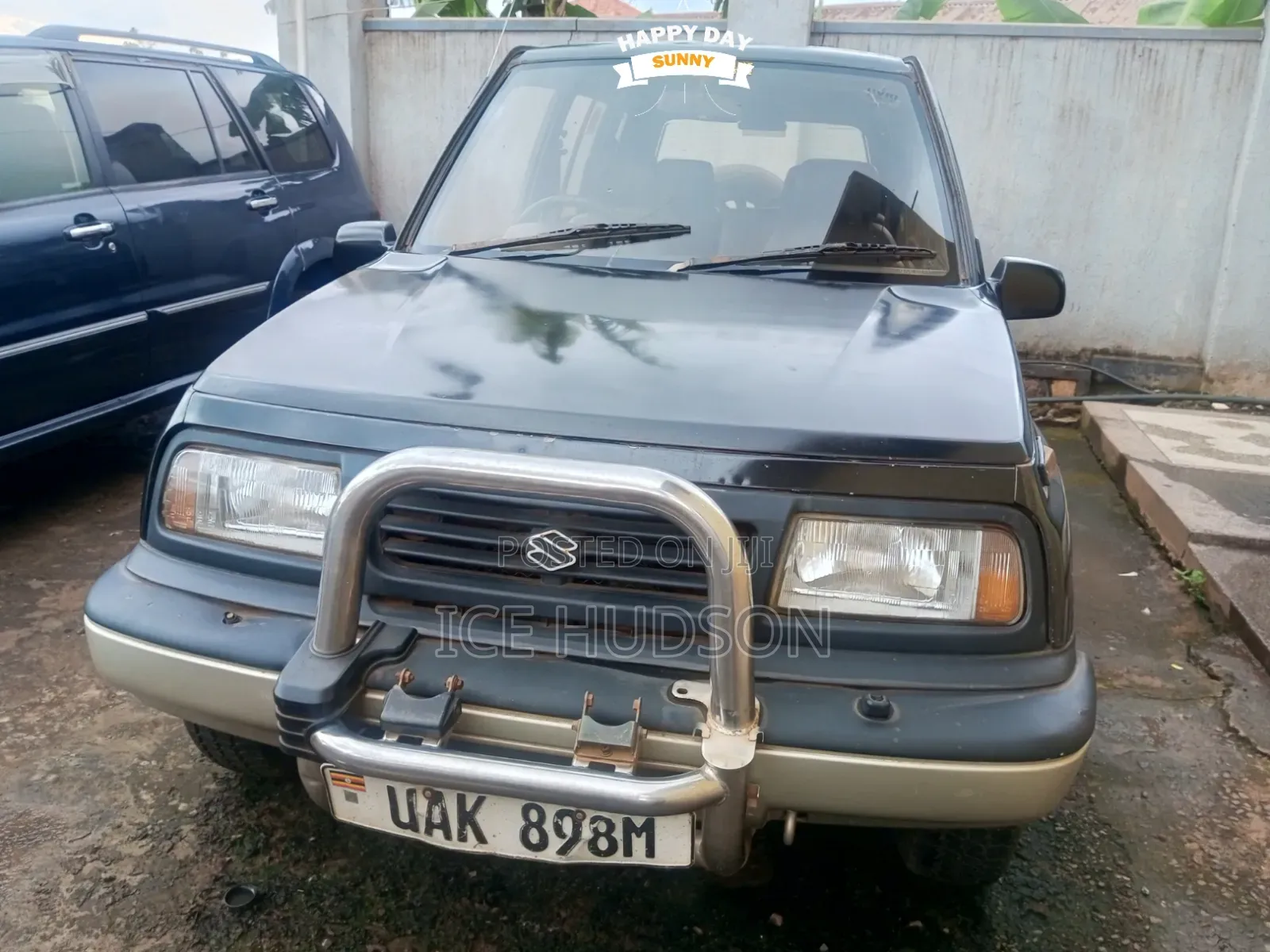 Suzuki Escudo 2000 Black