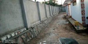 Stone Finishing for Fence