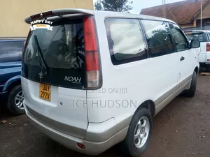 Toyota Noah 2003 White