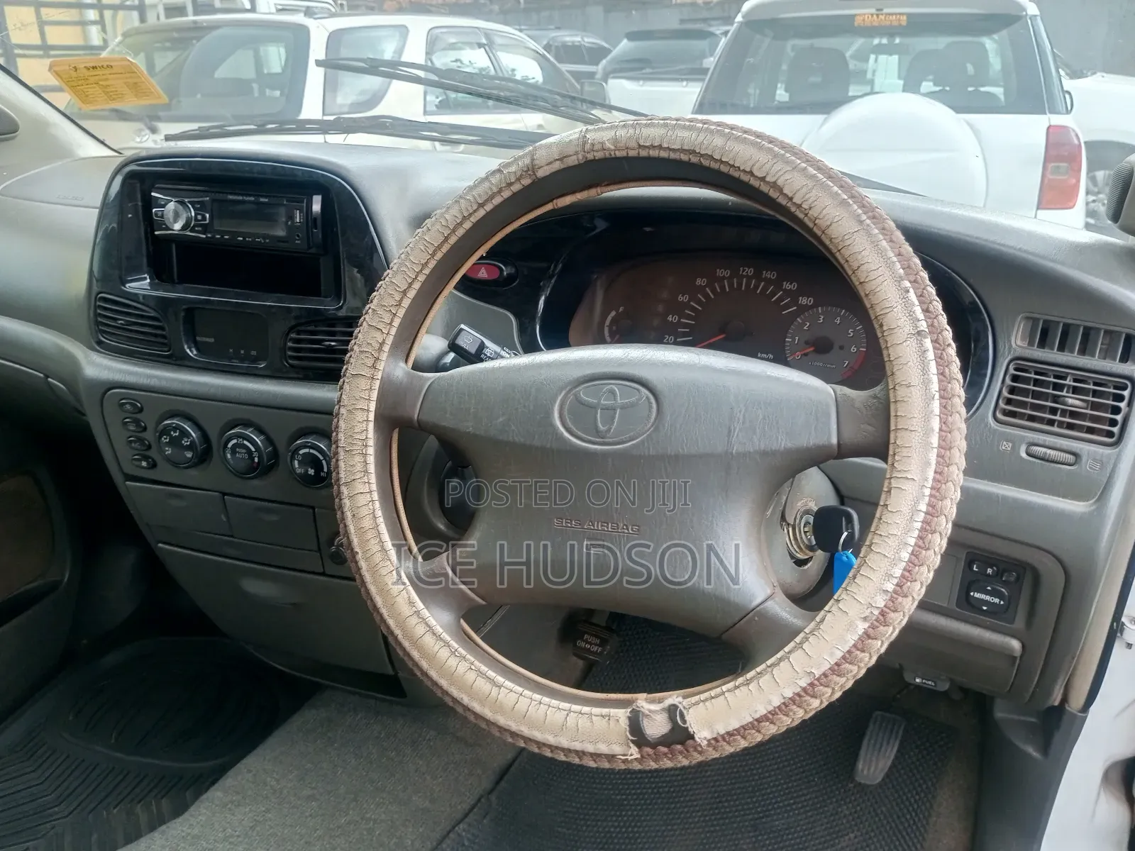 Toyota Noah 2003 White