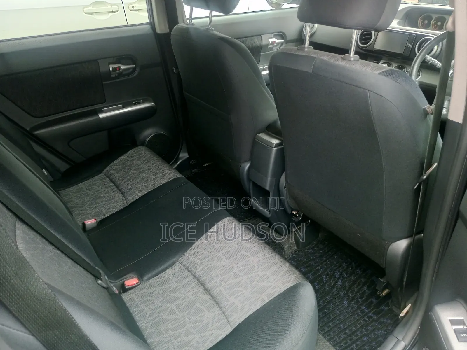 Toyota Corolla Rumion 2010 Black