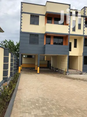 Condomimiums In Kira Tarmacked Neighborhood For Sell