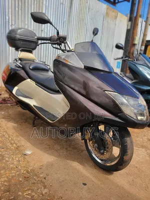 Yamaha 2015 Brown
