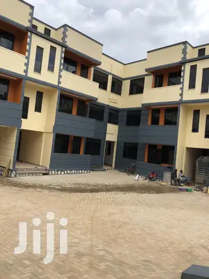 Condomimiums In Kira Tarmacked Neighborhood For Sell