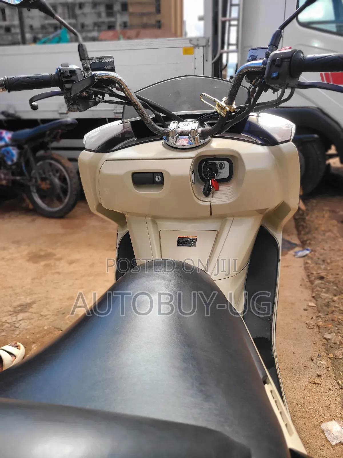 Yamaha 2015 Brown