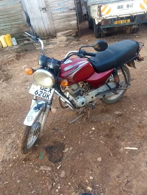 Bajaj Boxer 100 2020 Red
