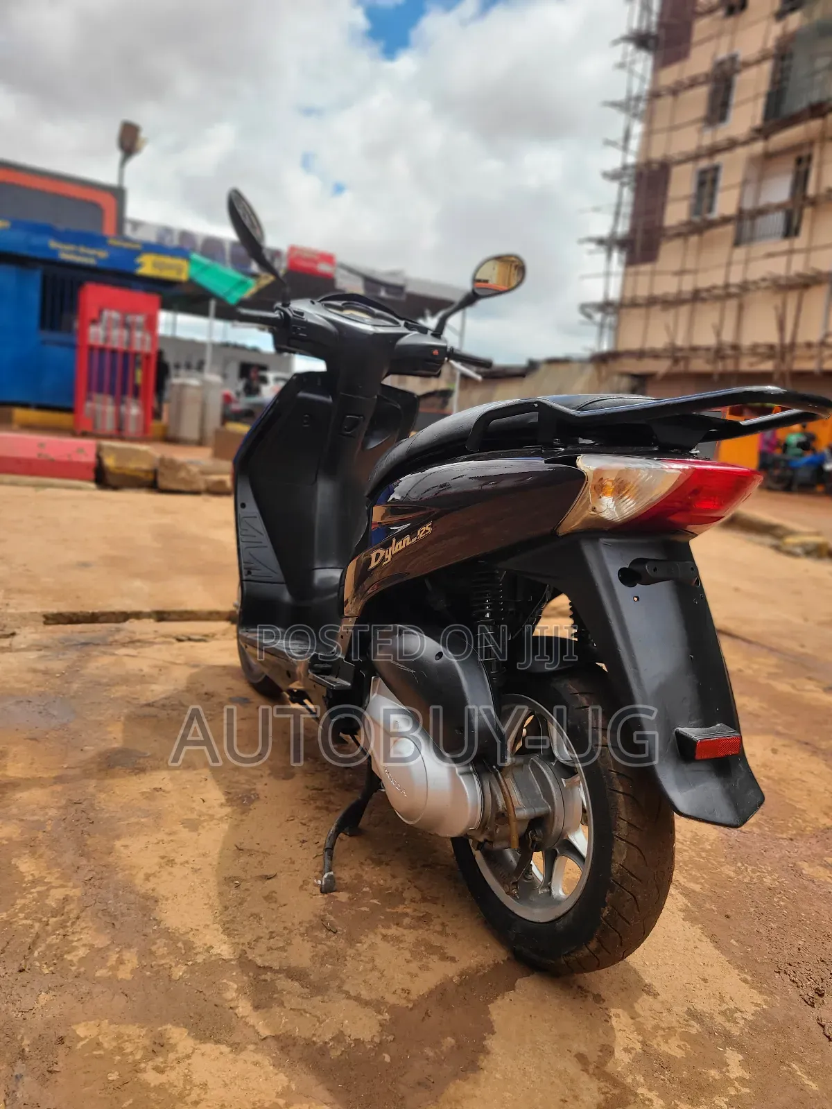 Honda 2013 Brown