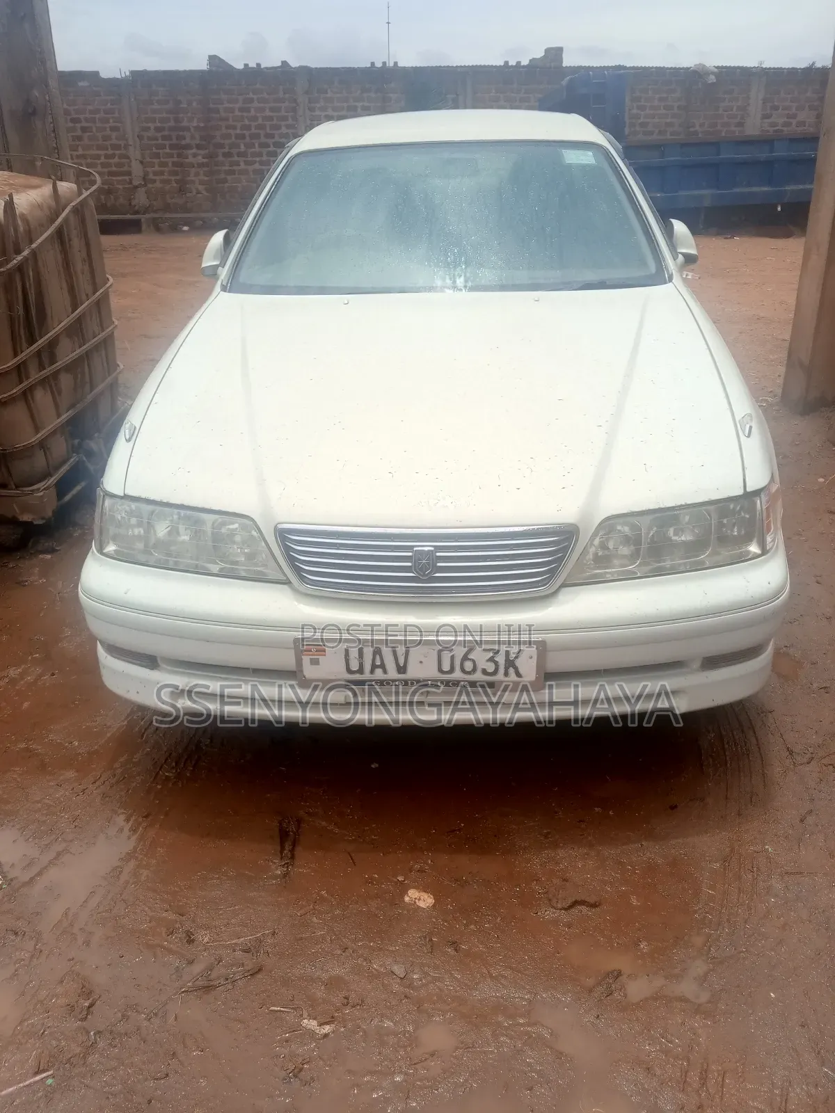 Toyota Mark II 2004 White