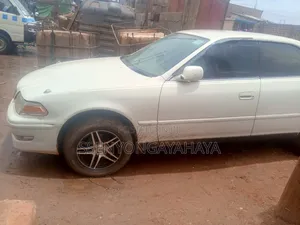 Toyota Mark II 2004 White