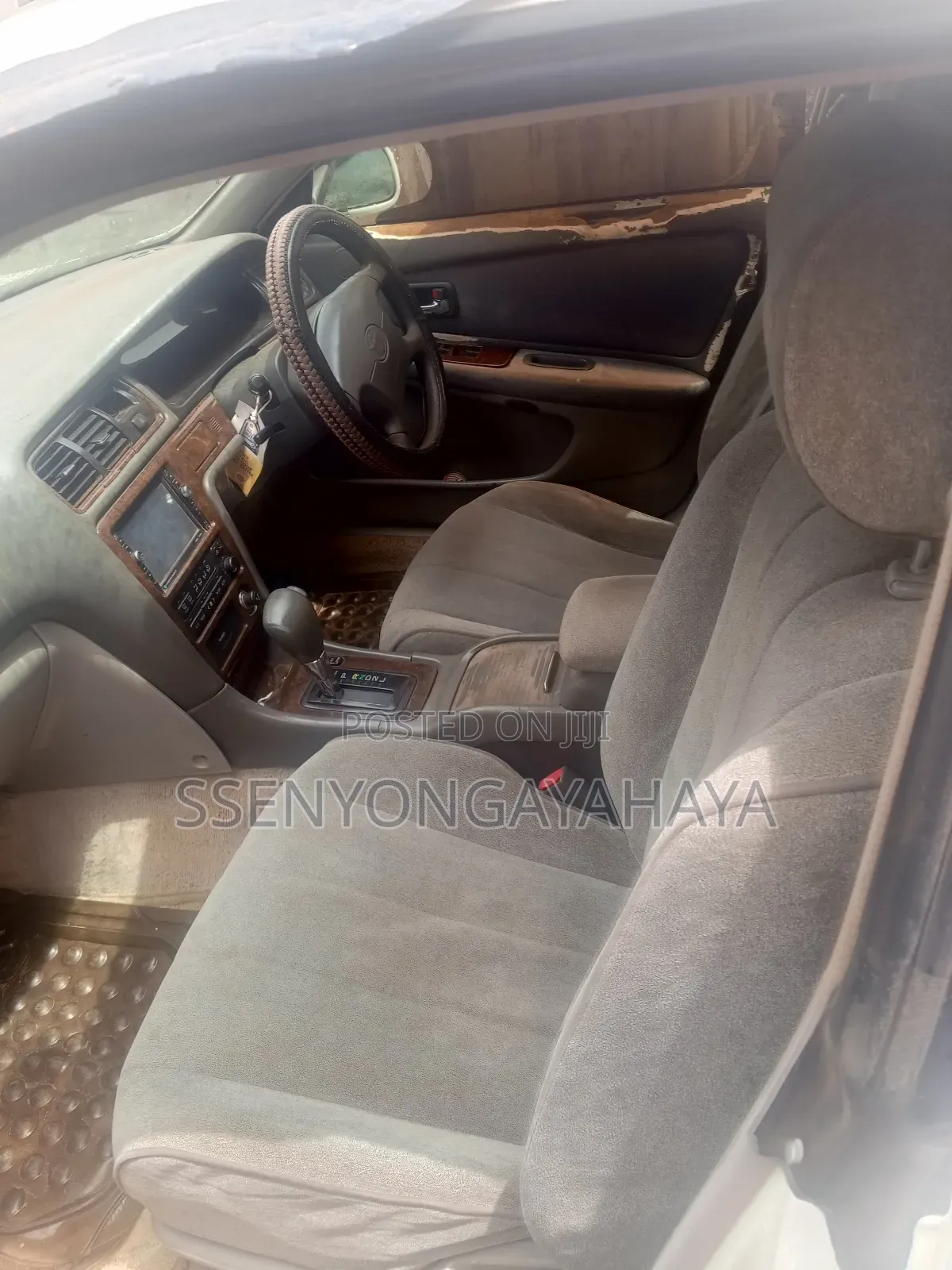 Toyota Mark II 2004 White