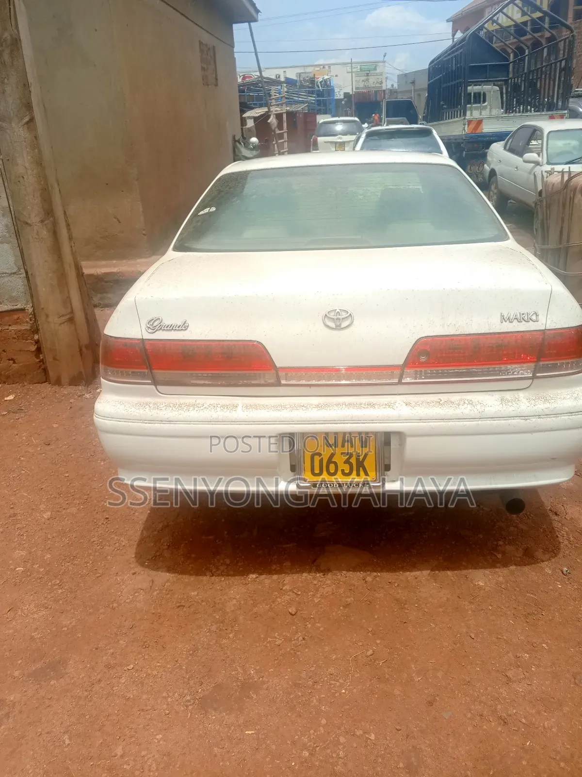 Toyota Mark II 2004 White