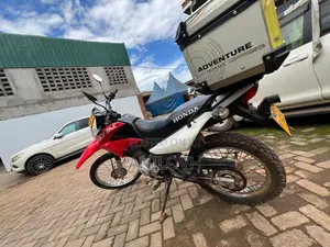 Honda XL 125 2014 Red