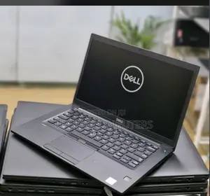 Laptop Dell Latitude 3310 8GB Intel Core i5 SSHD (Hybrid) 256GB