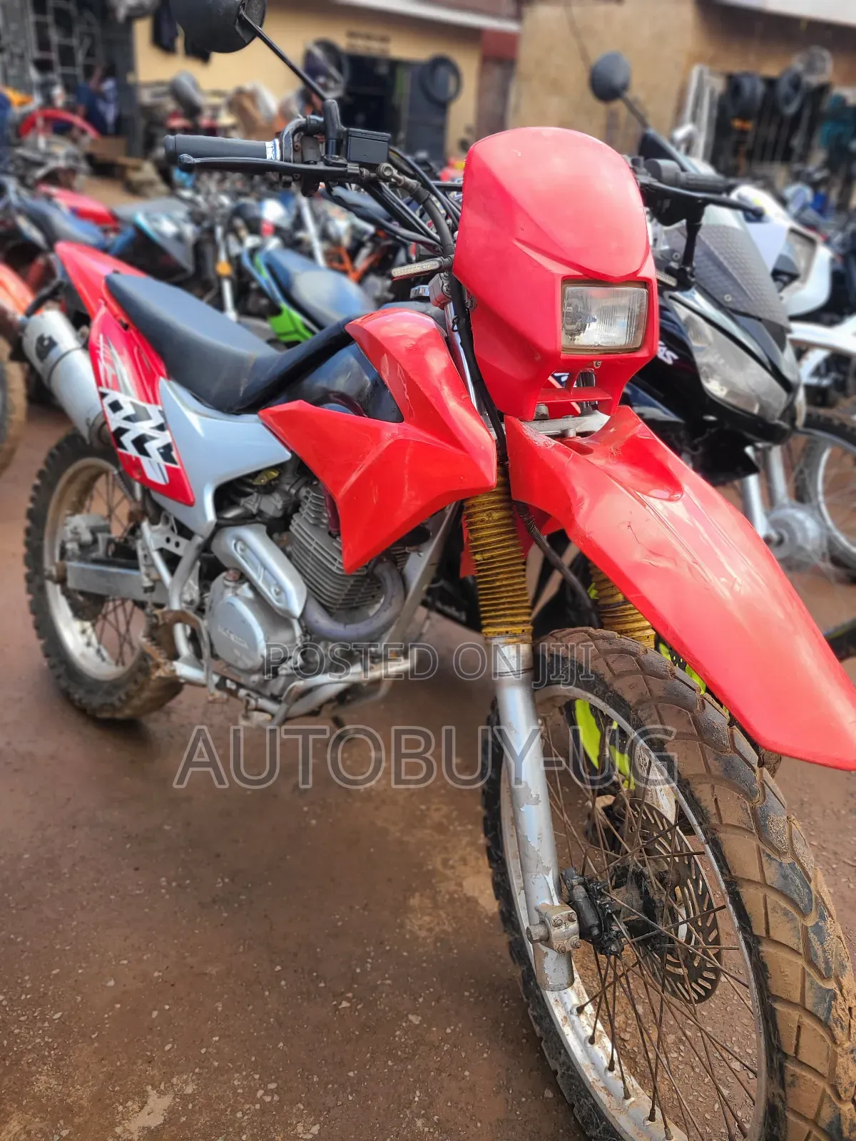 Honda XL 125 2013 Red