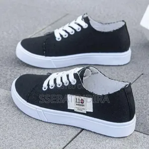 Classical Women Lace-up Shoes Anti Slip Breathable Canvas Sneakers