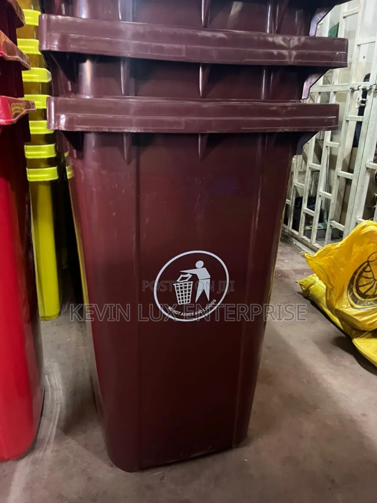 Dust Bin With Wheels 240 Liters
