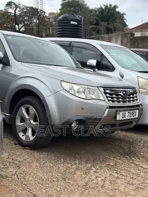 Subaru Forester 2.0D X 2010 Silver