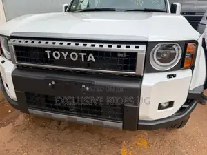 Toyota Land Cruiser Prado 2025 White