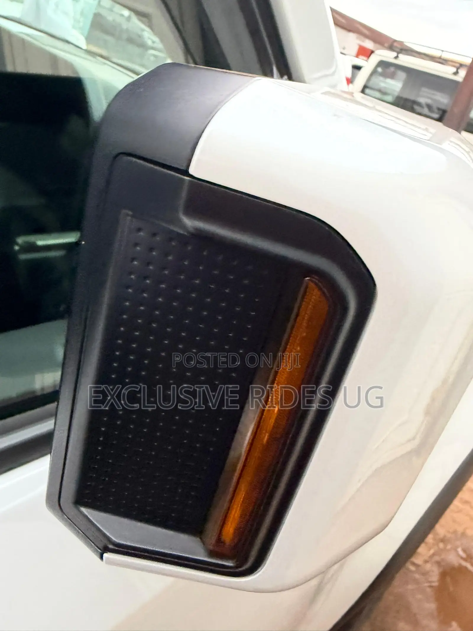 Toyota Land Cruiser Prado 2025 White