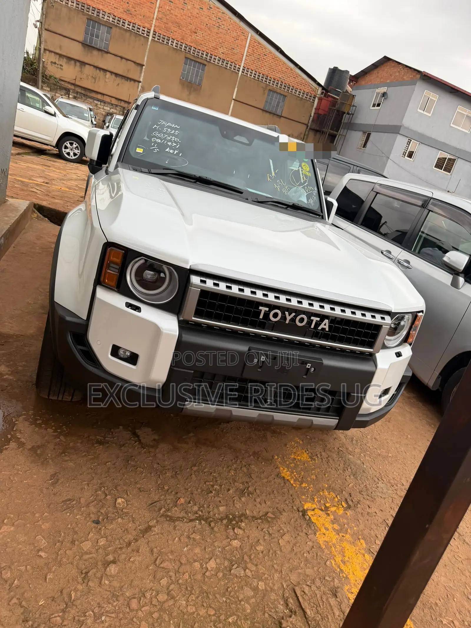 Toyota Land Cruiser Prado 2025 White