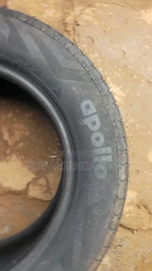205/65r15 Apollo Tyres Brand New