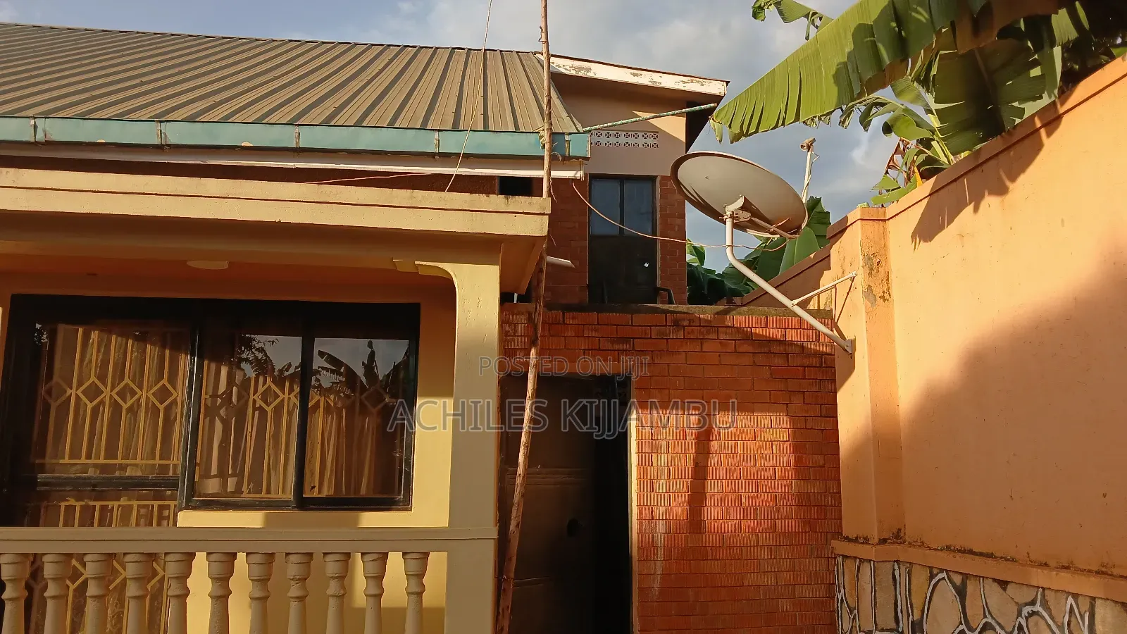 7bdrm Bungalow in Rev Father'S Estate, Mukono TC for sale
