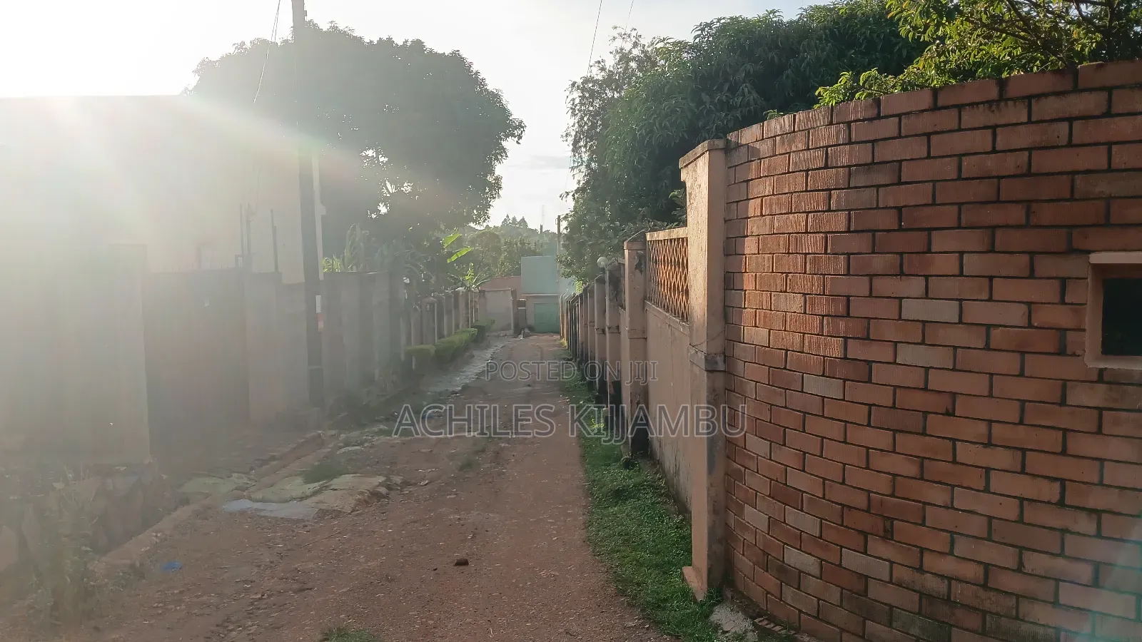 7bdrm Bungalow in Rev Father'S Estate, Mukono TC for sale
