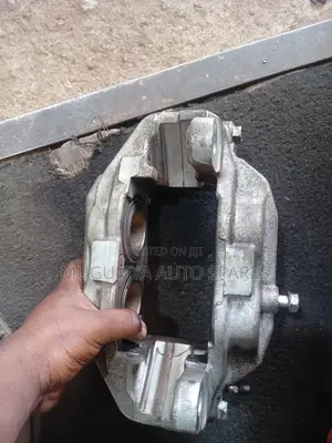 Land Cruiser 150 Front Brake Caliper