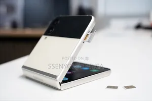 Samsung Galaxy Z Flip 3 128 GB White