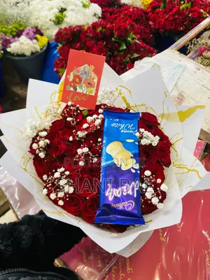 Shanie Concept and Flowers