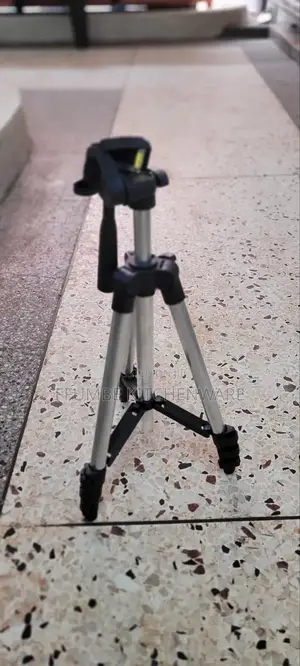 Camera and Mobile Phone Stand or Tripod 3110