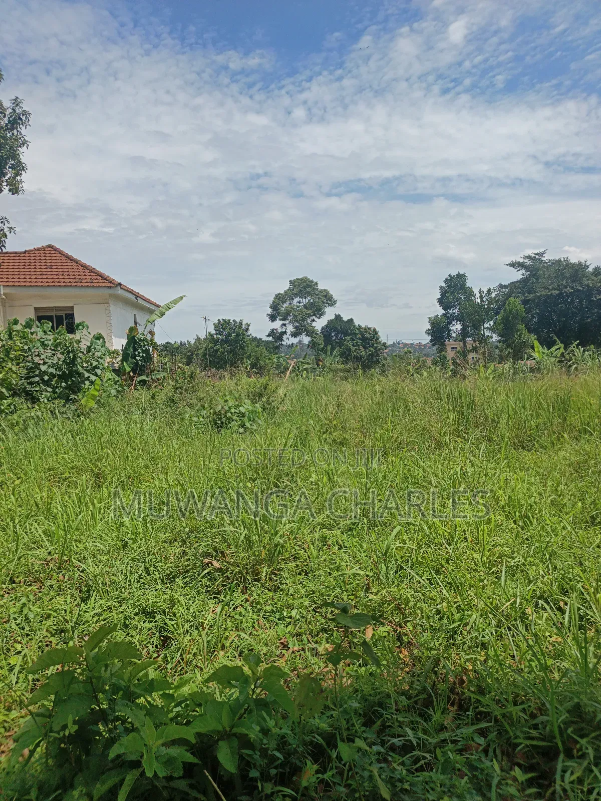 1.5acres Oon Sale in Kyanja