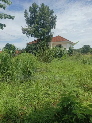1.5acres Oon Sale in Kyanja