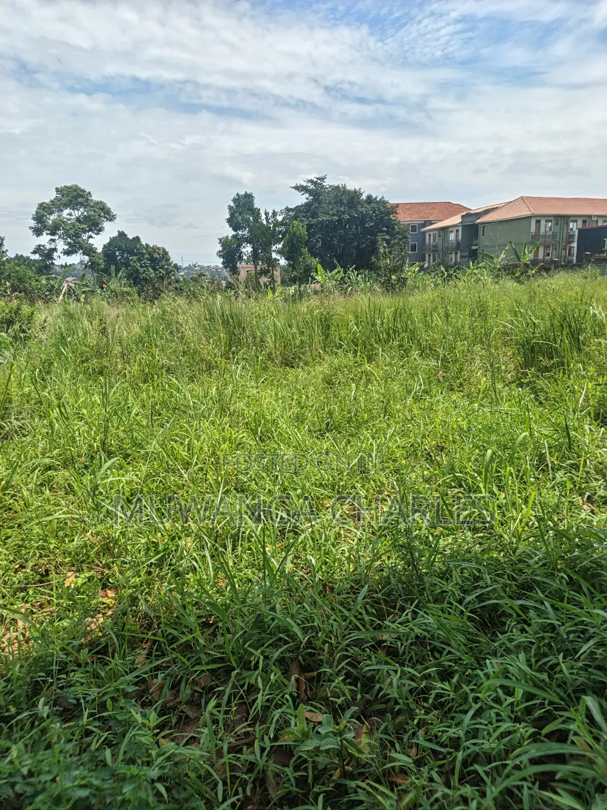 1.5acres Oon Sale in Kyanja