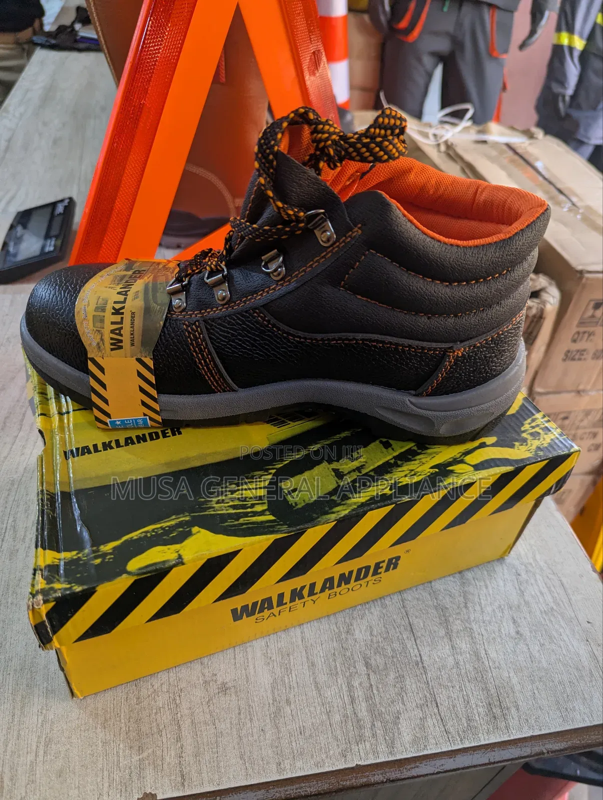Rock Lander Safety Shoes