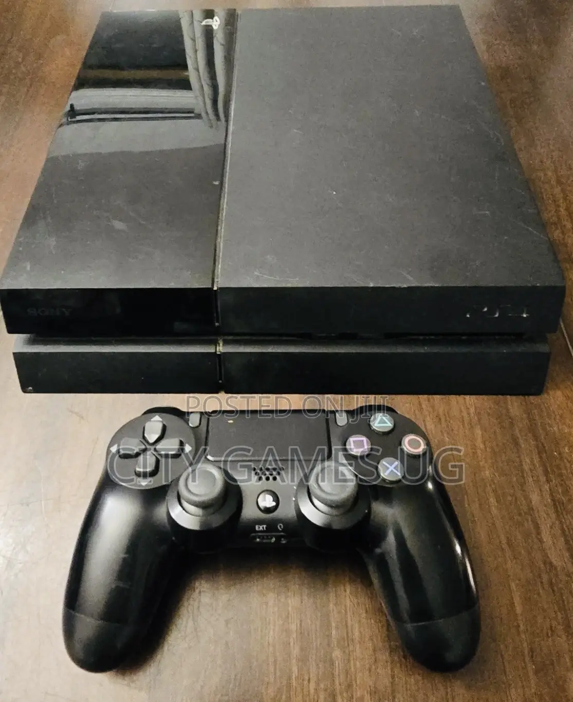 Sony Playstation 4 500gb Console With One Controller Games and Wires