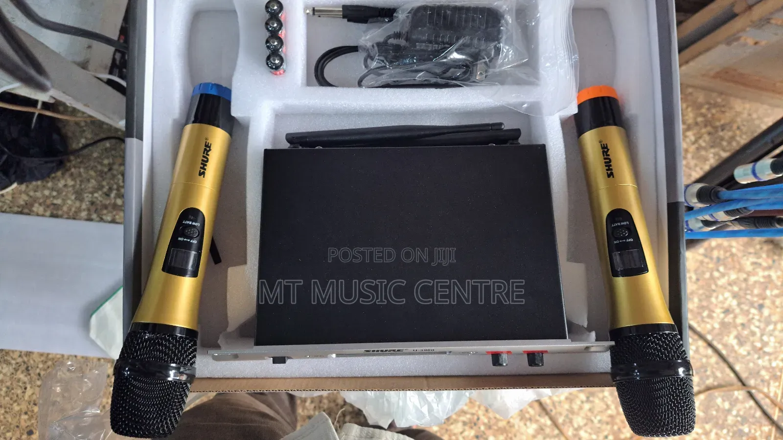 Shure Professional Wireless Microphone