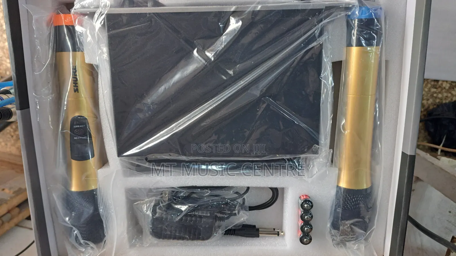Shure Professional Wireless Microphone