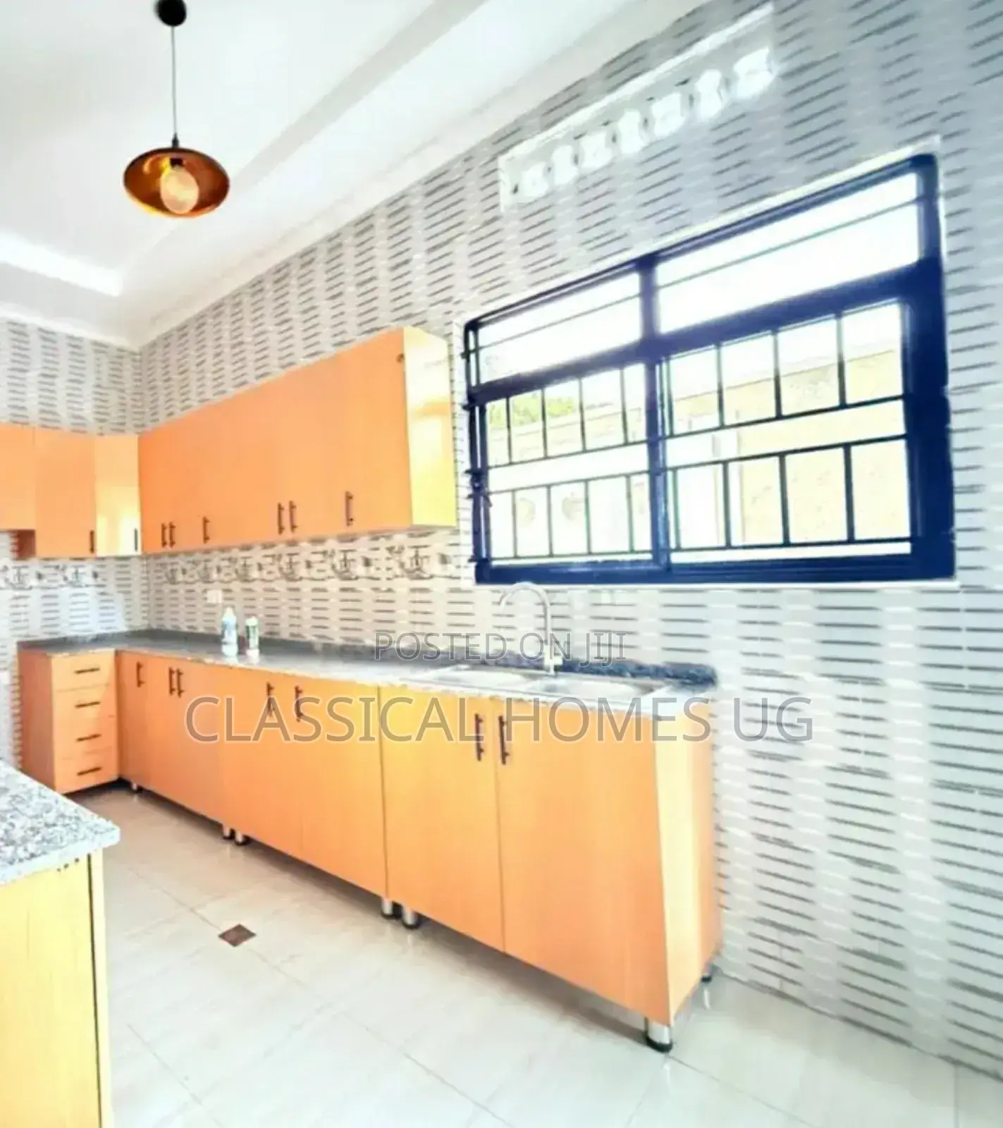 4bdrm Bungalow in Akright Bwebajja, Central Division for rent