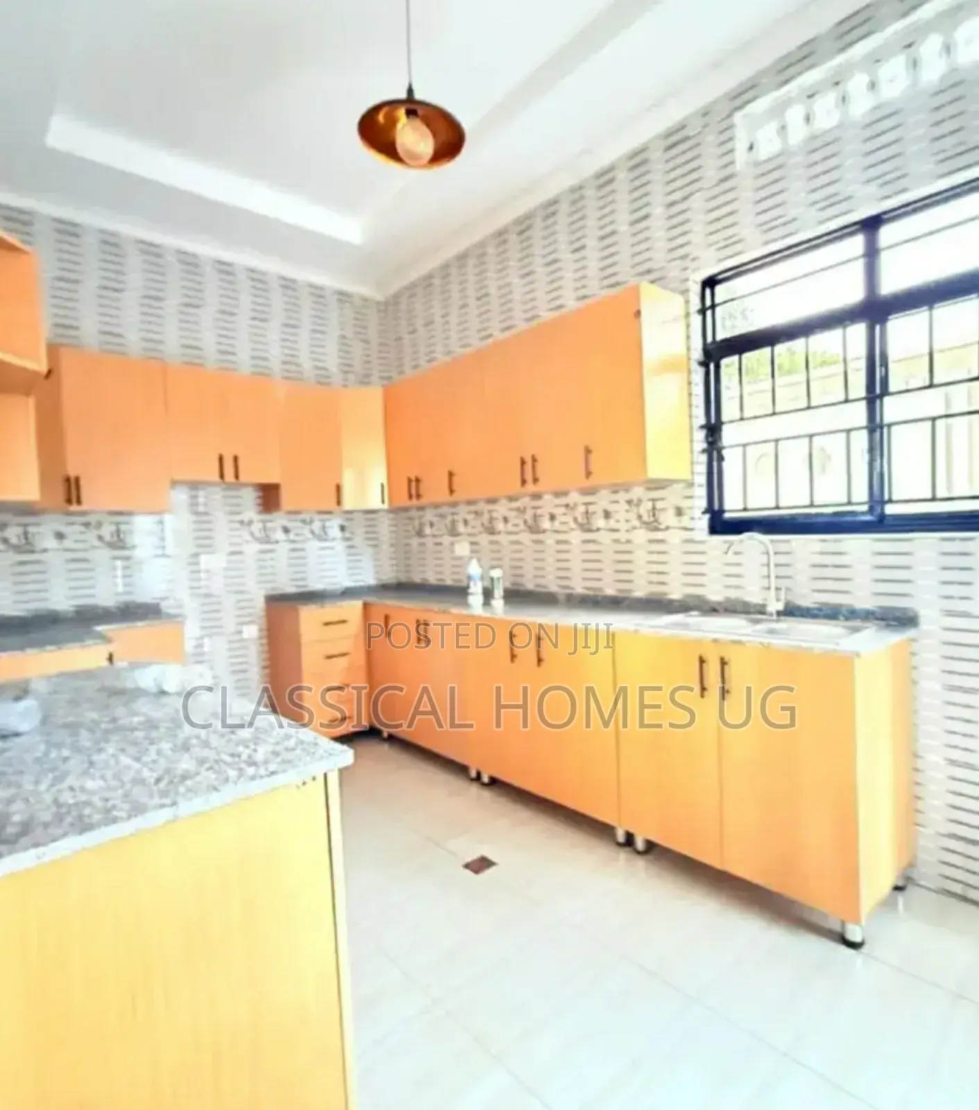 4bdrm Bungalow in Akright Bwebajja, Central Division for rent