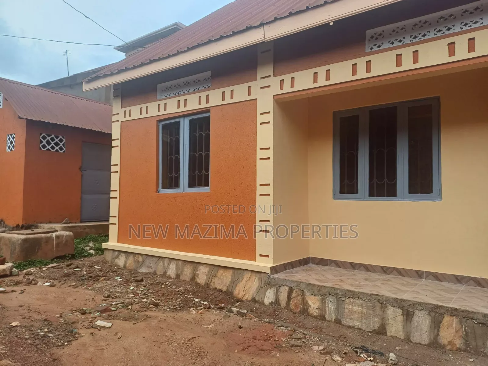 3bdrm Bungalow in Namasuba Town, Central Division for sale